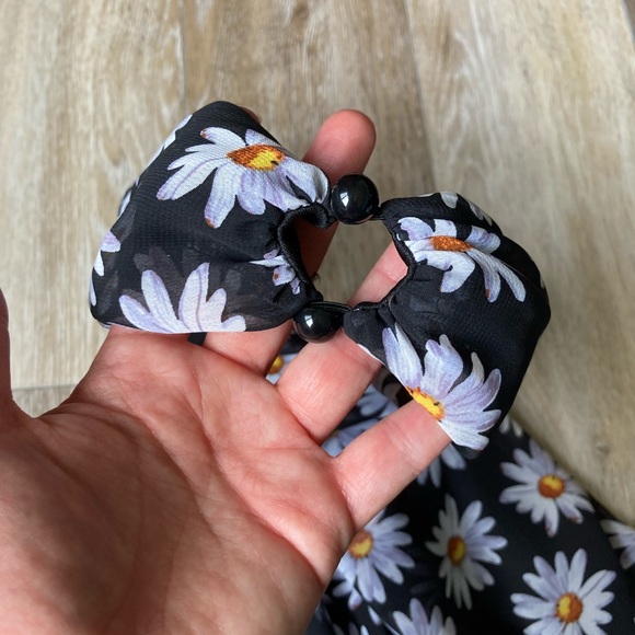 Cute floral romper See You Monday - Picture 5 of 10